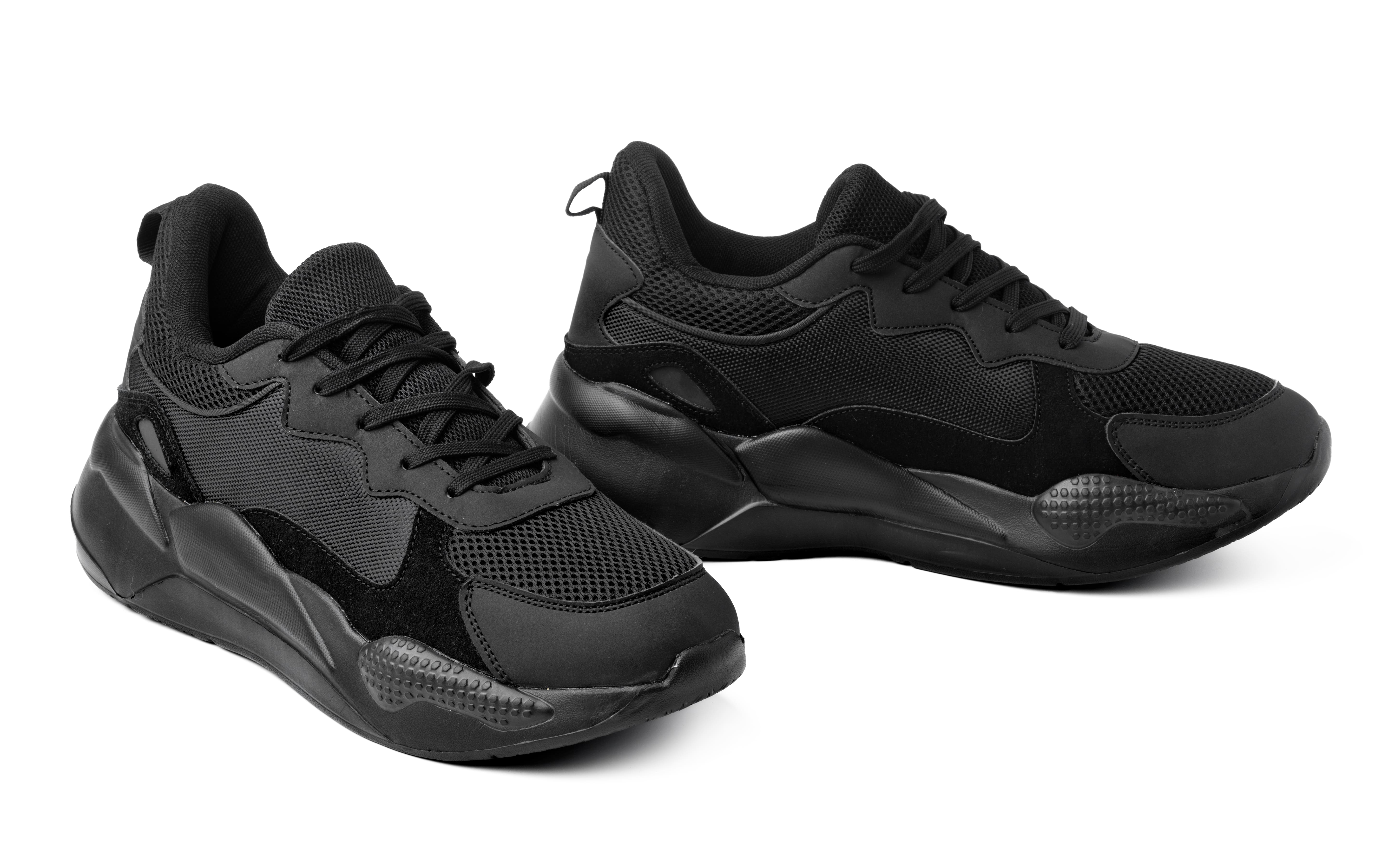 厚底運動鞋類（不合規）